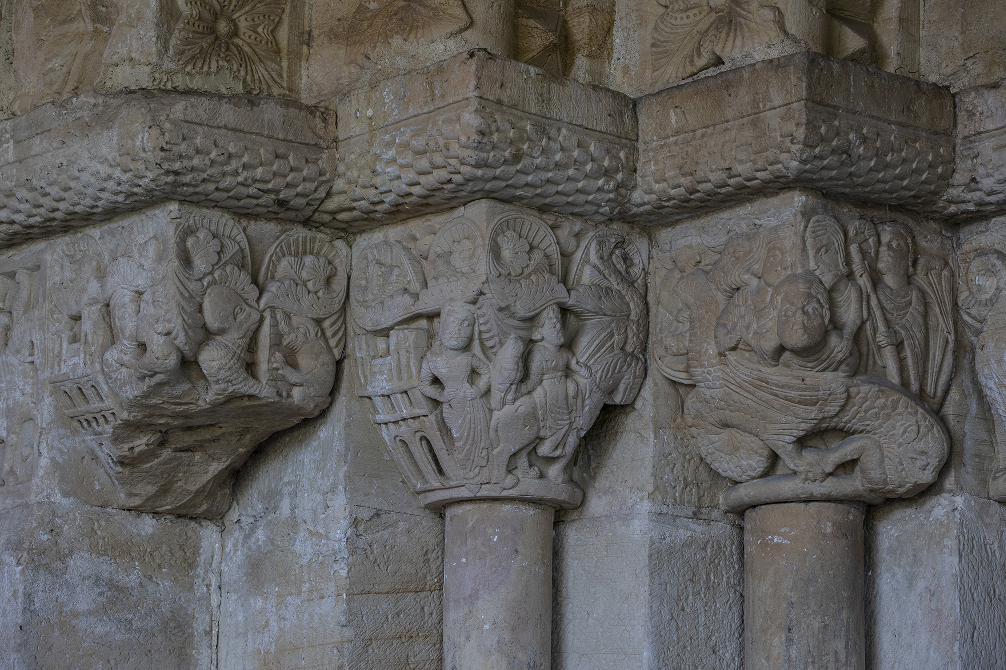 Capiteles románicos de la Iglesia de San Pedro de Villanueva